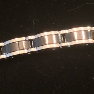 LYNX Stainless Steel and Black Ceramic Bracelet